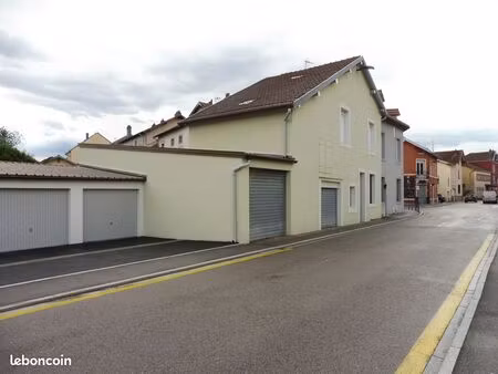 loue double garage golbey centre