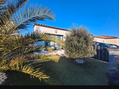 maison récente 3 chambres