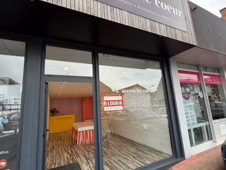 local commercial plein centre bondues