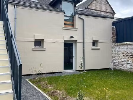 charmante maisonnette rénovée à neuf – entrée sur cour