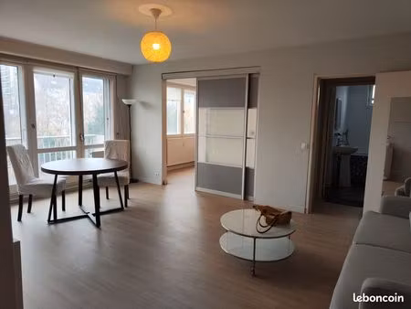 bel appartement t2 meublé à buisson