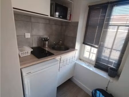 stidio meublé place du marché nancy rue des ponts angle rue saint jean tram