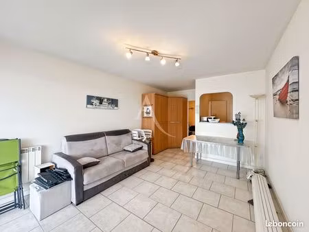 studio 1 pièce 32 m²