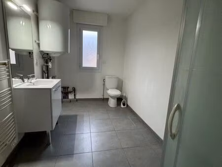 appartement t2 ecommoy