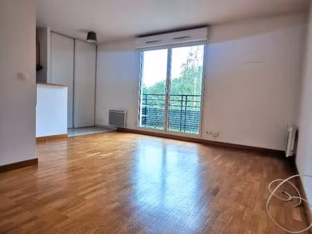 studio 1 pièce 26 m²