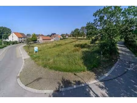 bouwgrond voor gesloten bebouwing in zonnegem