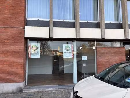 quai notre dame  surface commerciale  état neuf.