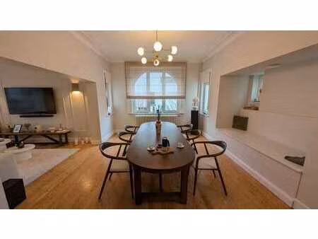 villa 4 façades à louer à mont-sur-marchienne