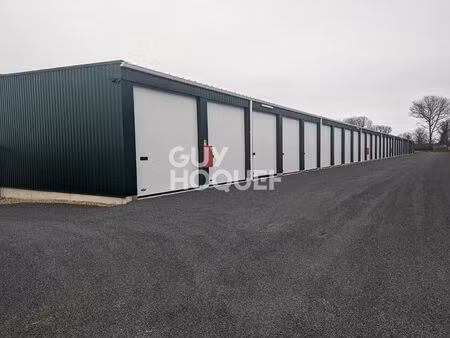 parking / box monnaie 28 m2