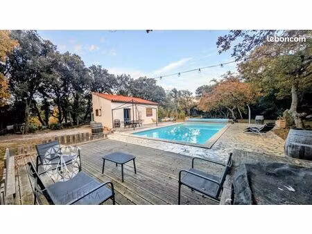 mas 5 pièces 150 m²