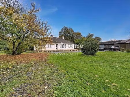 plain-pied / environnement calme / proche centre-bourg