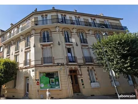 centre-ville de chelles – gare chelles-gournay à 2 min à pied – superbe 3 pièces entièreme