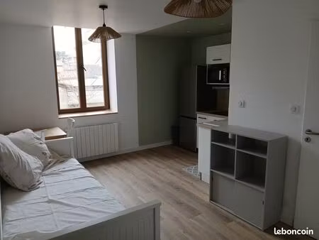 studio meuble refait a neuf