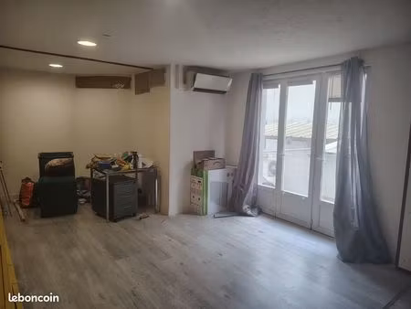 a louer atelier ou box de stockage