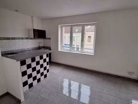 ? appartement 27 m² – hypercentre de somain