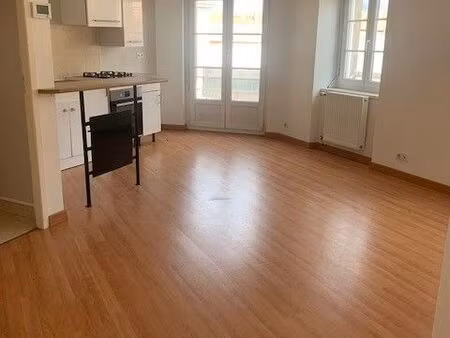 appartement 3 pièces 55 m²