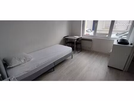 appartement 1 pièce 12 m²