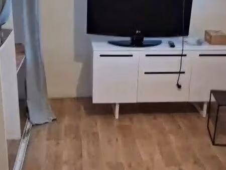 location studio meublé 27 m2