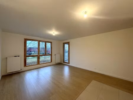 t3 – vide – bussy-saint-georges – 60 30 m²