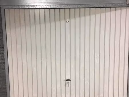 garage/box 13 m² nantes