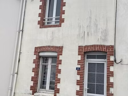 maison bourg de geneston