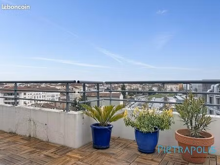 appartement 3 pièces 82 m²