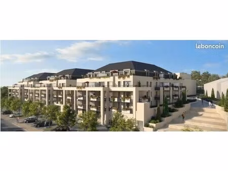 box à louer résidence franc marché