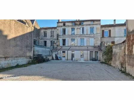 rare angoulême – 2 appartements refaits à neuf – terrasse et duplex – calme