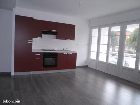 loue appartement f2 45m²