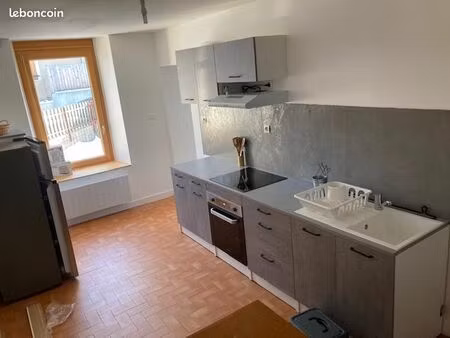 rochejean t2 meublé + garage