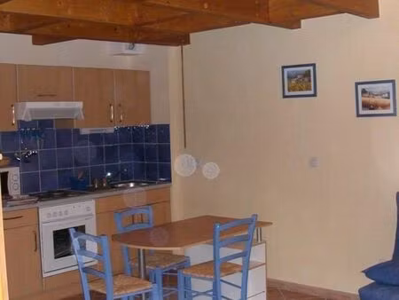 studio 1 pièce 32 m²