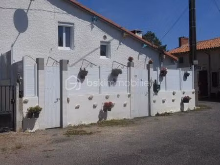 maison de village de 68 m² à benest