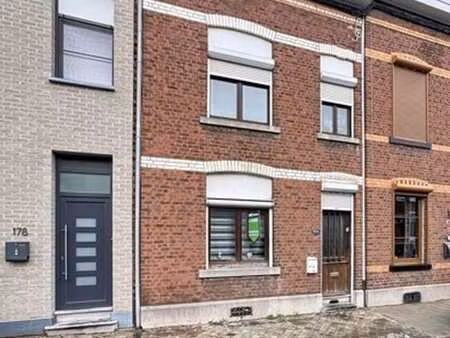 vaste maison sur les hauteurs de seraing