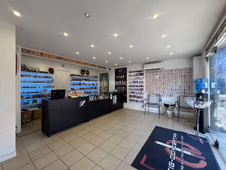 à vendre fonds de commerce-magasin de cigarettes électroniques le grau du roi 30 m2