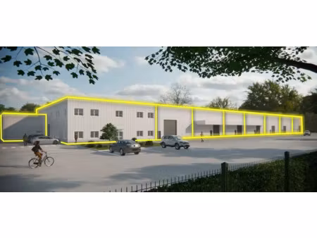 a louer cellules d'activités / stockage et bureaux 3 692 m2 divisibles - agnetz
