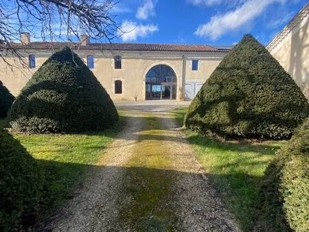 superbe site rénové 2 gîtes et chambres d'hôtes