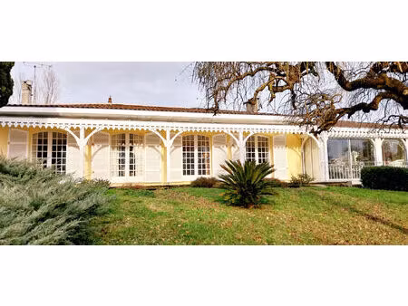 maison rauzan 5 pièce(s) 254 m2
