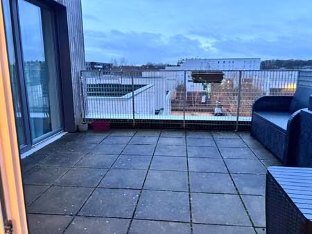 appartement trois chambres avec terrasse de 13m2