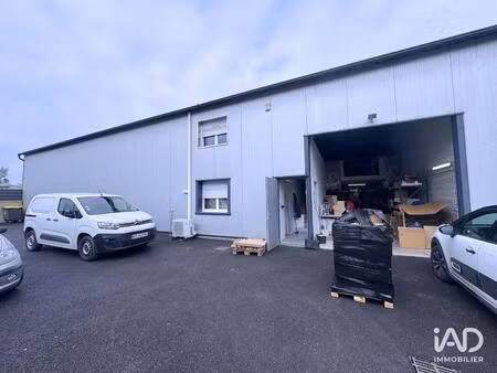 location local d'activités 204 m²