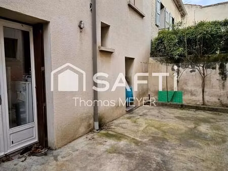 maison de village avec grand garage et terrasse !!