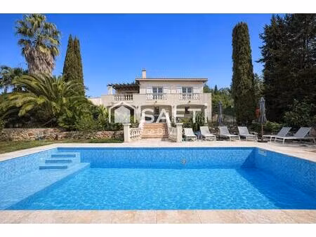 maison à fort potentiel - 2 appartements - piscine