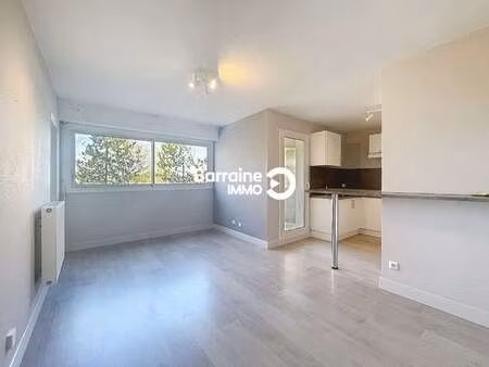 location appartement 2 pièces à lorient (56100) : à louer 2 pièces / 38m² lorient