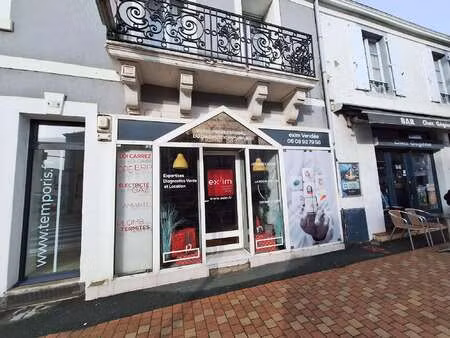 location bureaux et commerces aux sables-d'olonne (85100) : à louer / les sables-d'olonne