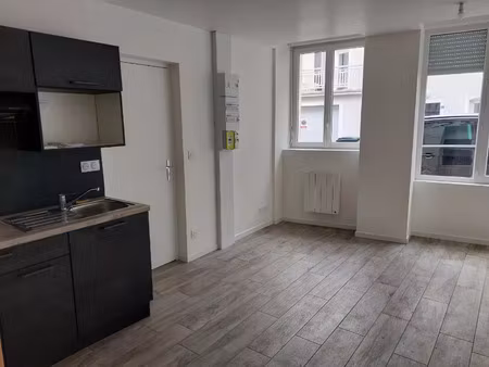 location appartement 1 pièce 30 m² à lagnieu (01150)