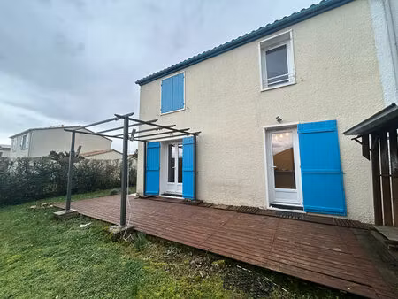 maison 5 pièces 90 m² à louer civray 86400 ? | era immobilier