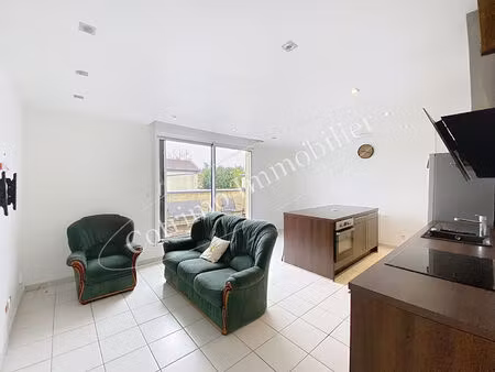 saint bonnet de mure grand t2 meublé 51m² + 2 pkgs privatifs