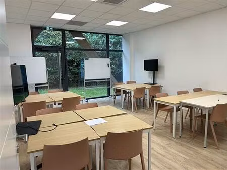 location bureau guipavas 307 m²