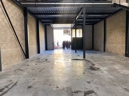 location local d'activités montmagny 532 m²