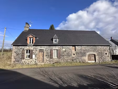 vente maison 3 pièces 88 m² à saint-bonnet-de-salers (15140)  54 000 €