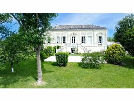 asques  new aquitaine  france with id 3586374592